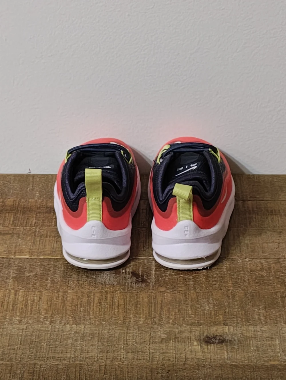 Nike Air Max Axis (TD) 'Deep Ocean Crimson' Toddler Size 8c